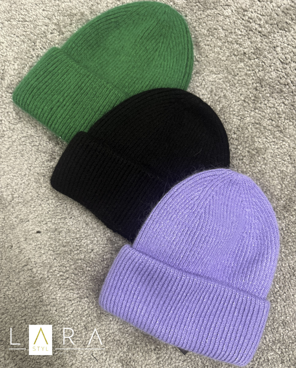 Pletená čiapka s patetnom